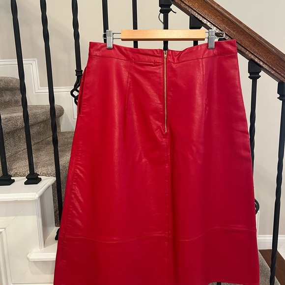 NWT Anthropologie Brand Red Faux Leather Skirt - Picture 5 of 13